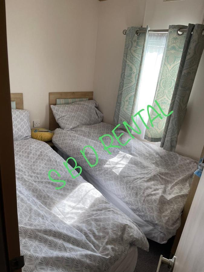 Summer Breeze Deluxe Caravan Rental Saint Osyth Dış mekan fotoğraf